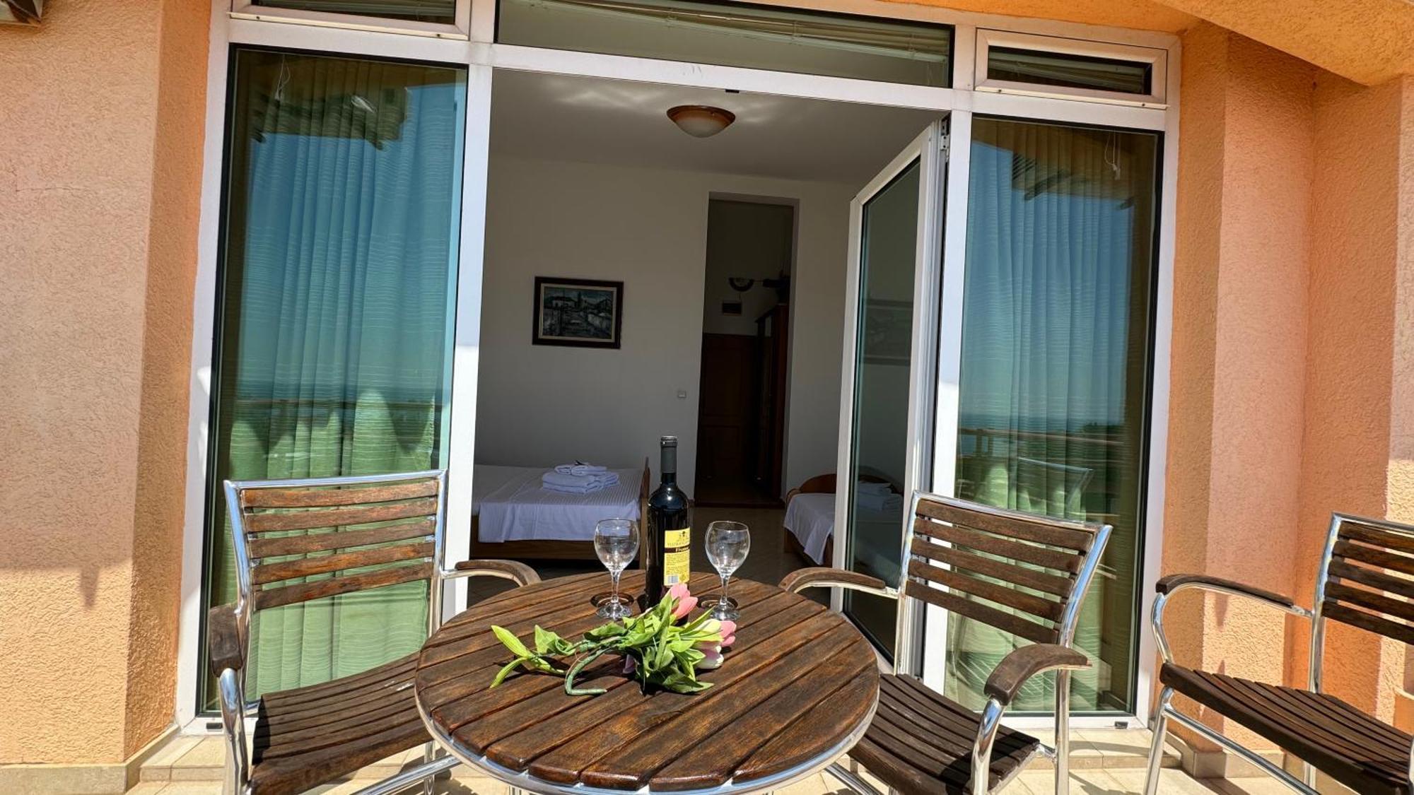 Sea La Vie * Ulcinj